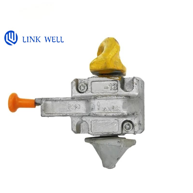 Semi-Automatic Twist Lock